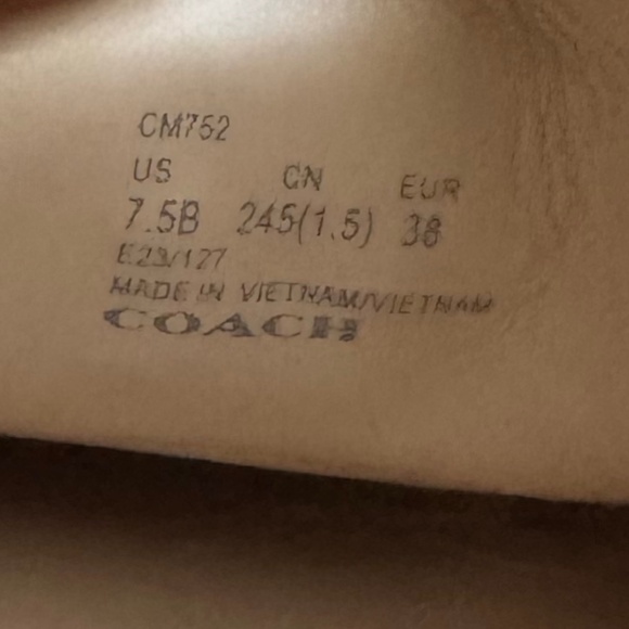 Coach Women's Patent Leather Leah Loafer Black Size 7.5 - Picture 11 of 11